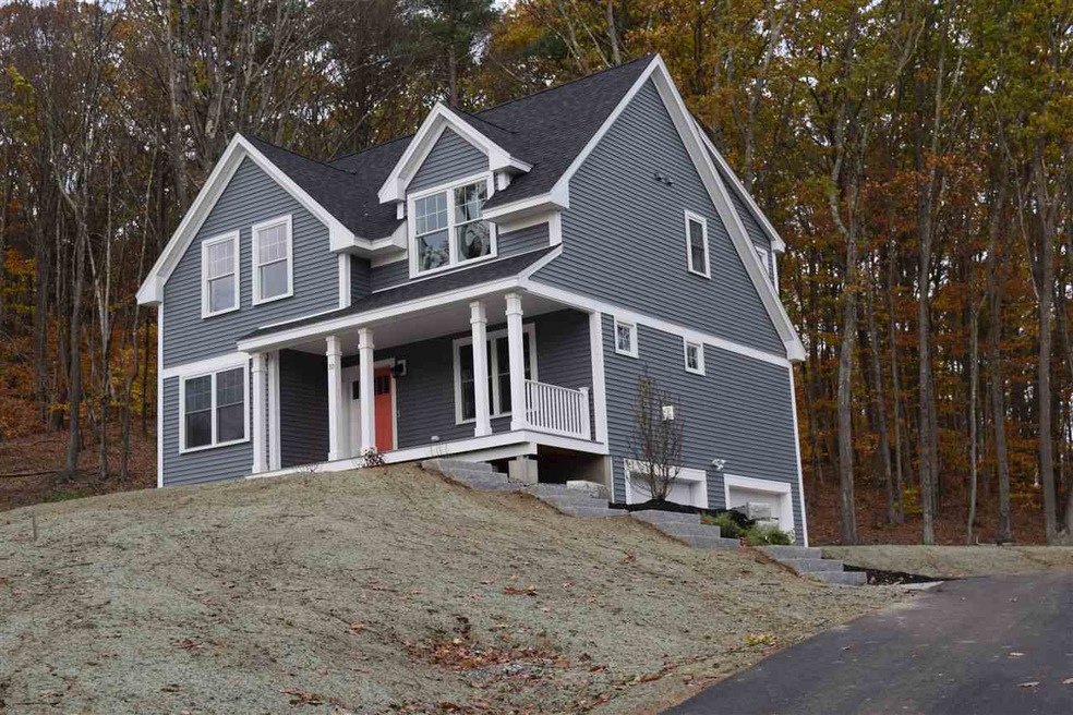 10 Hayden Place unit 16, Newmarket, NH 03857 - photo 1