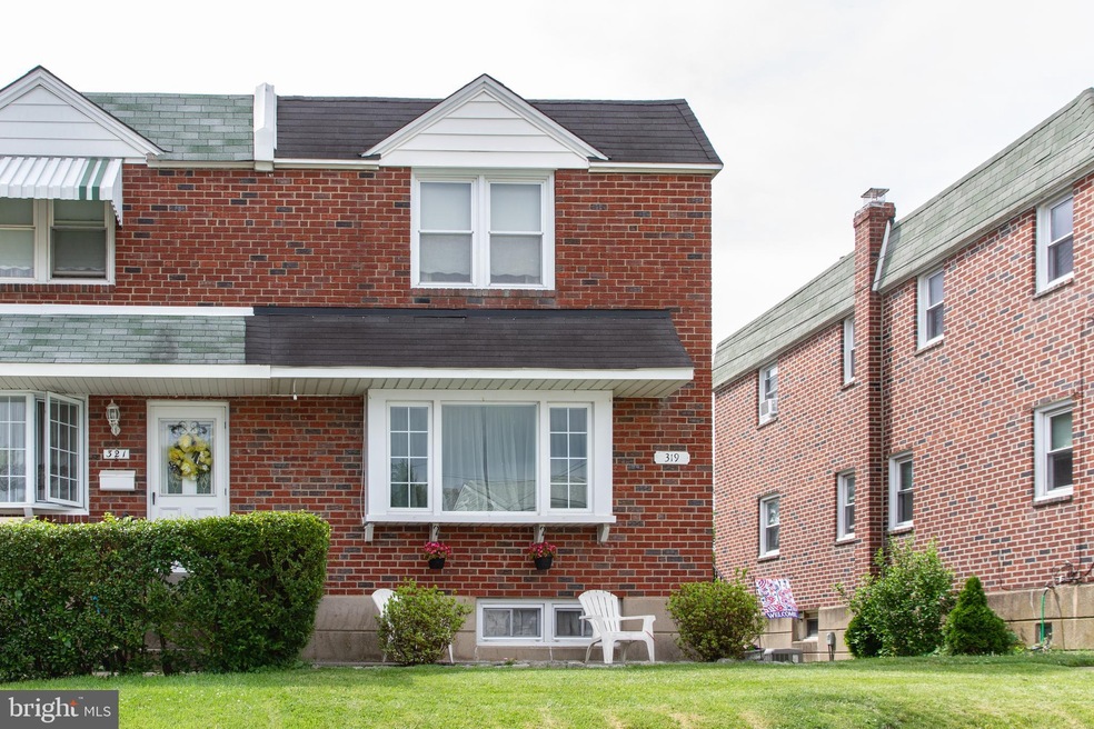 319 N Scott Ave, Glenolden, PA 19036 - photo 1