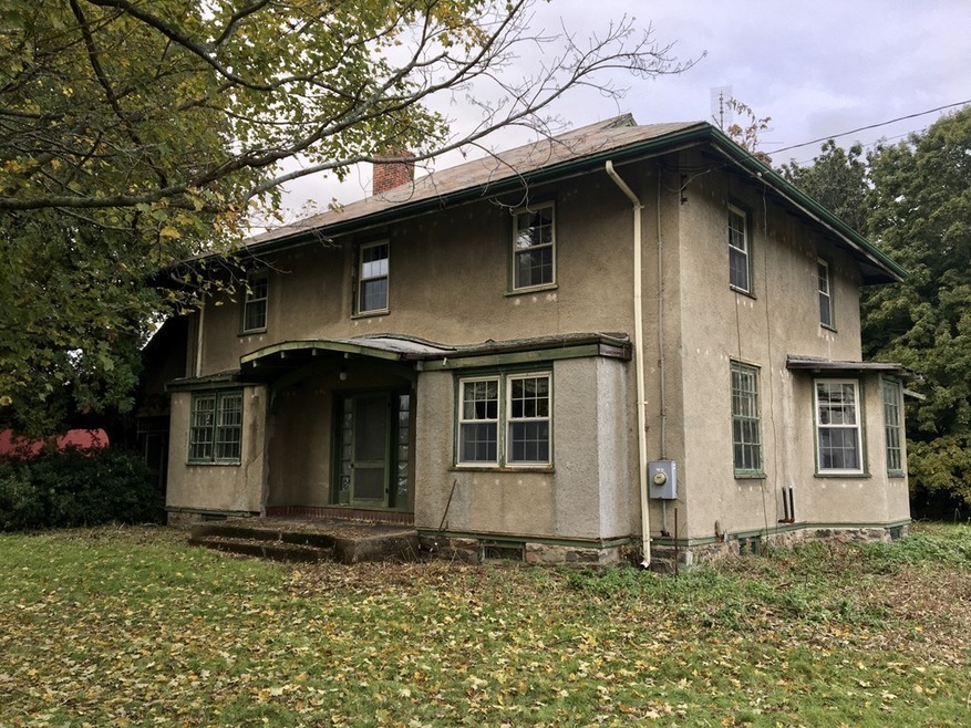 4 Wells Cross Rd, Deerfield, MA 01342 - photo 1