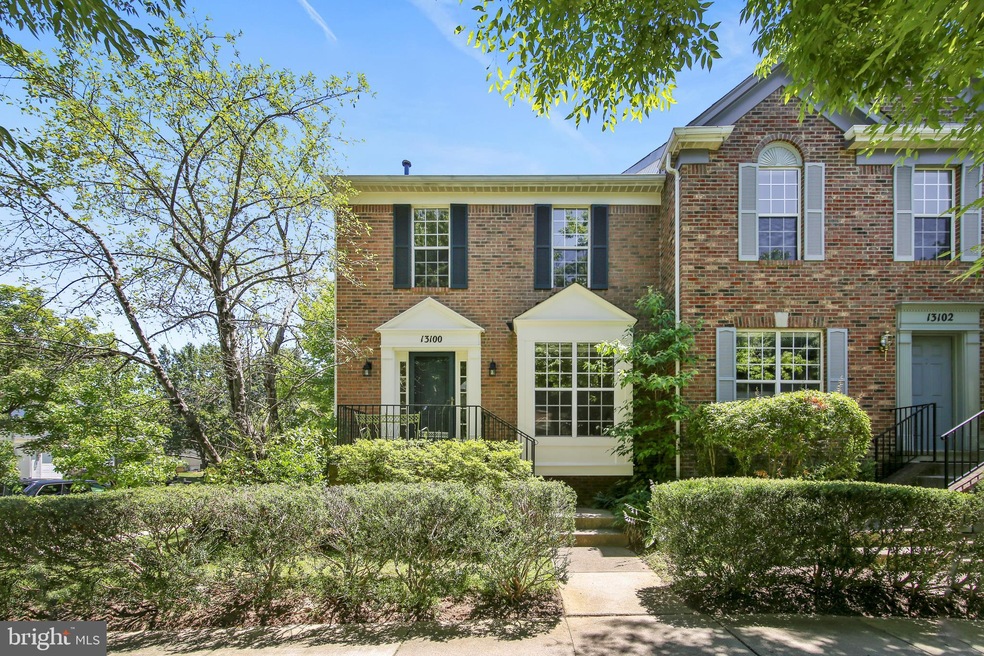 13100 Deer Path Ln, Germantown, MD 20874 - photo 1