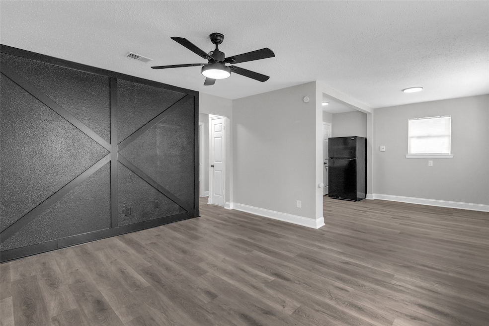 For Rent $1,050/month