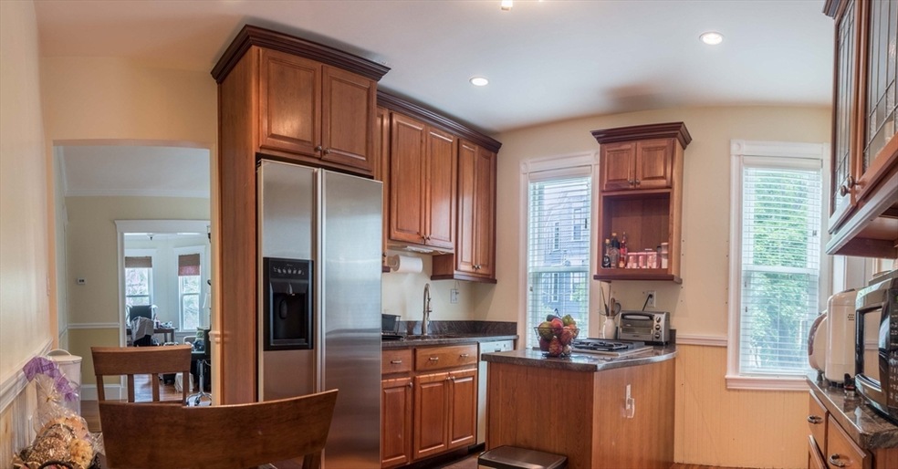 9 Cambridge Terrace unit 2, Cambridge, MA 02140 - photo 1