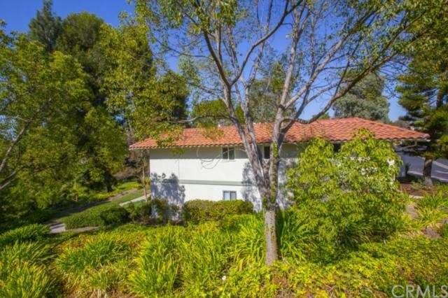 Wonderful location, end unit just steps from Aliso