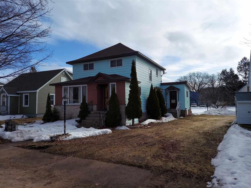 117 3rd St, Ontonagon, MI 49953 - photo 1