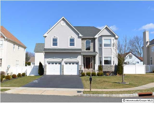 4 Scrivani Ln, Hazlet, NJ 07730 - photo 1