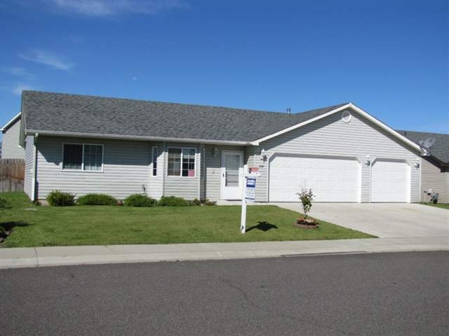 1105 Edna St, Medical Lake, WA 99022 - photo 1