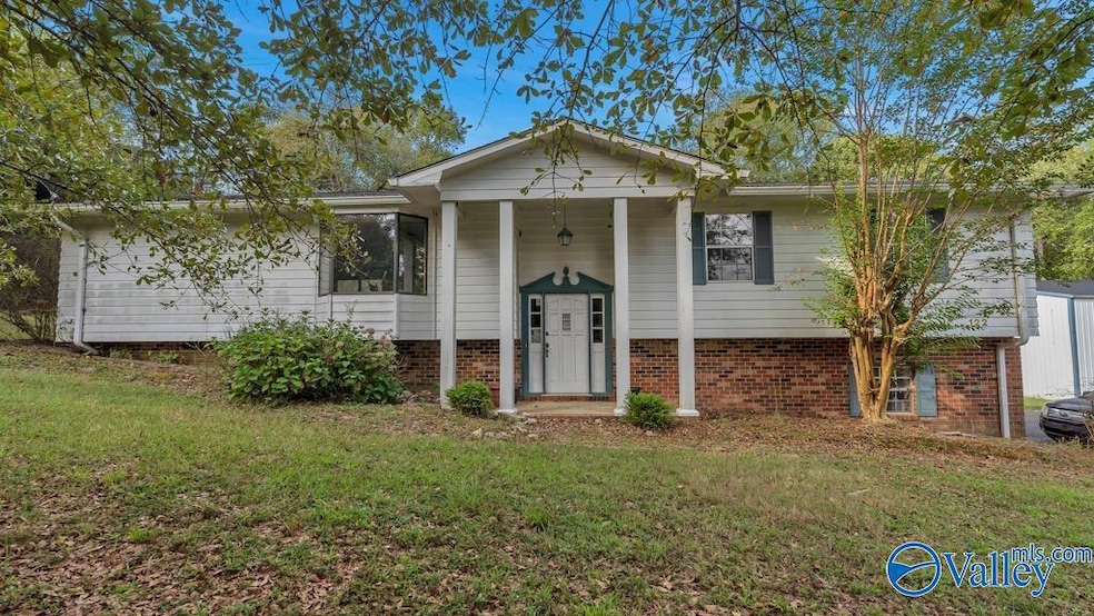 122 County Road 985, Fort Payne, AL 35968 - photo 1