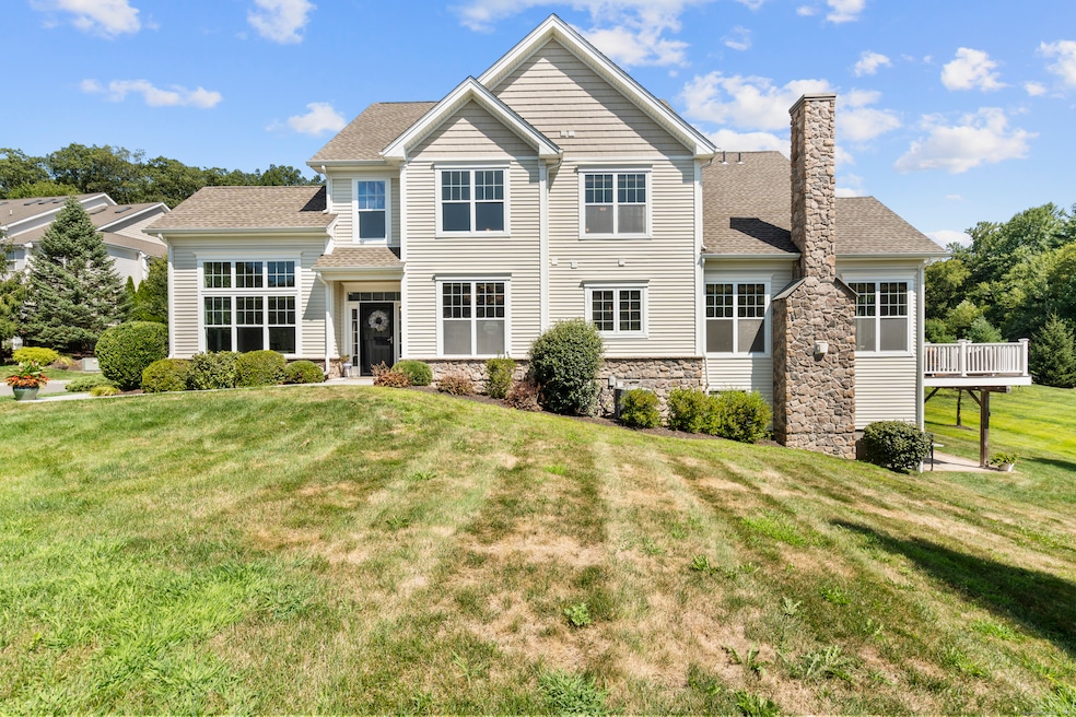 18 Winding Trail, Middlebury, CT 06762 - photo 1