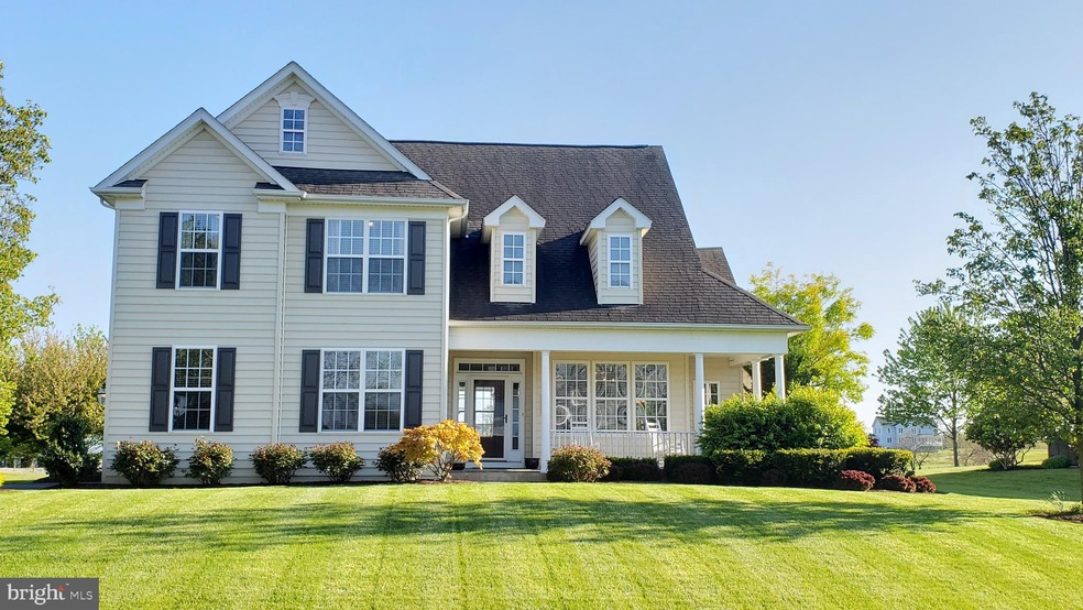 791 Shannon Dr N, Greencastle, PA 17225 - photo 1