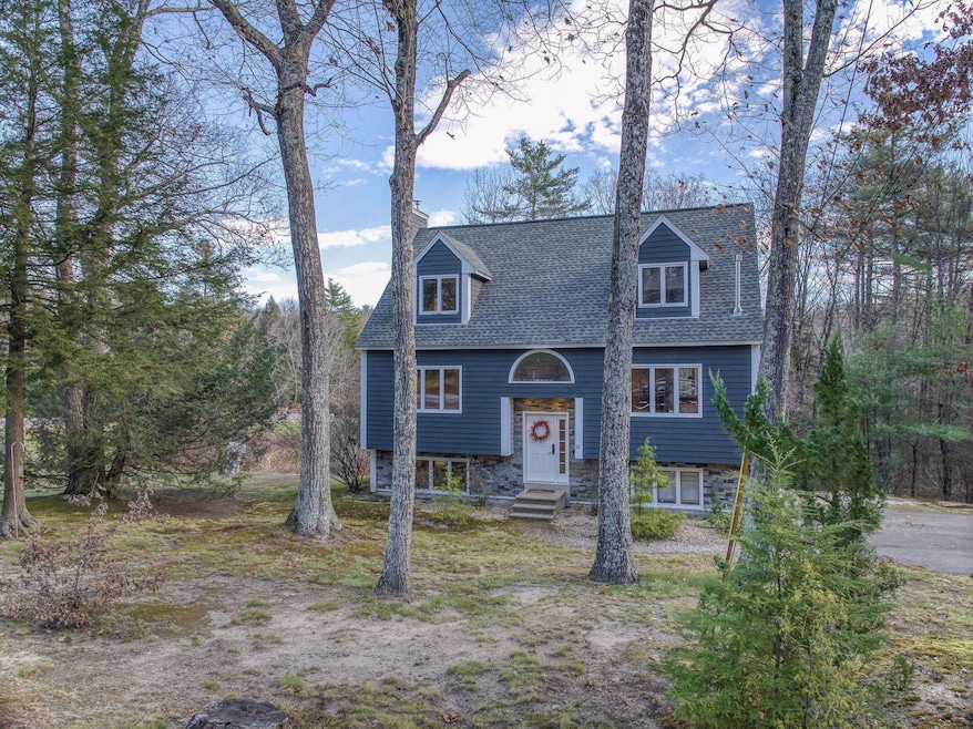 16 Stowell Rd, Bedford, NH 03110 - photo 1