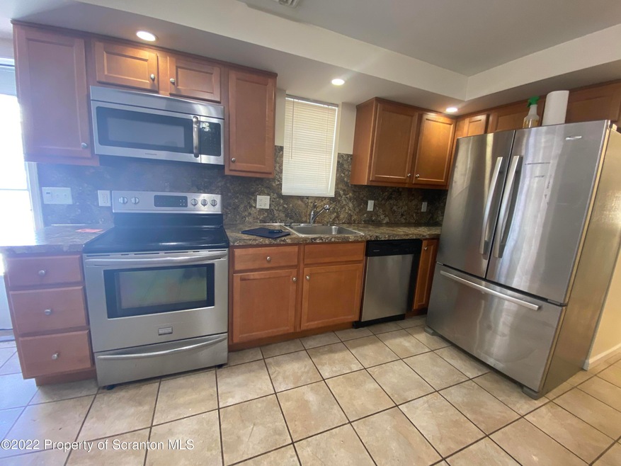 303 Butler St, Dunmore, PA 18512 - photo 1