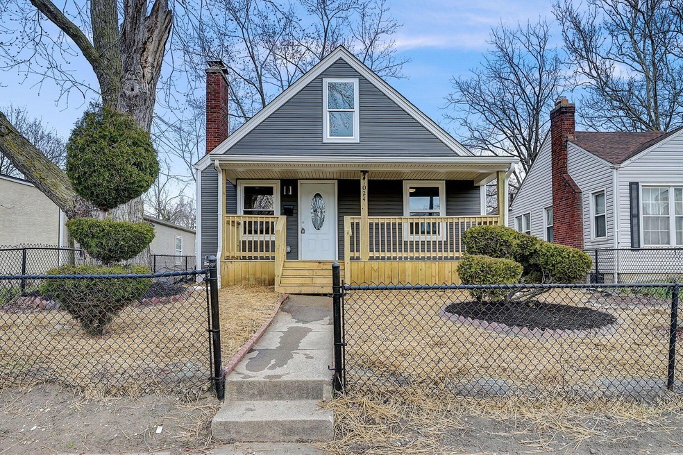 4-web-or-mls-E 13th Ave-004