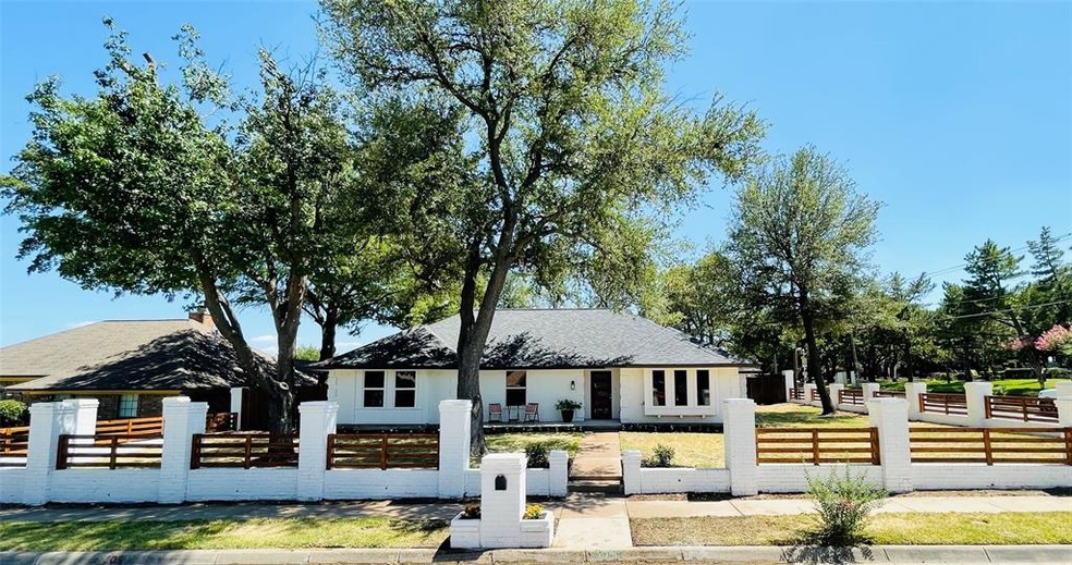 1200 Wedglea Dr, Bedford, TX 76021 - photo 1