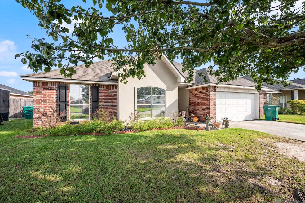 For Sale $255,000 • Co-Listing Agent