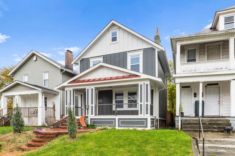 For Sale $428,999 • Co-Listing Agent