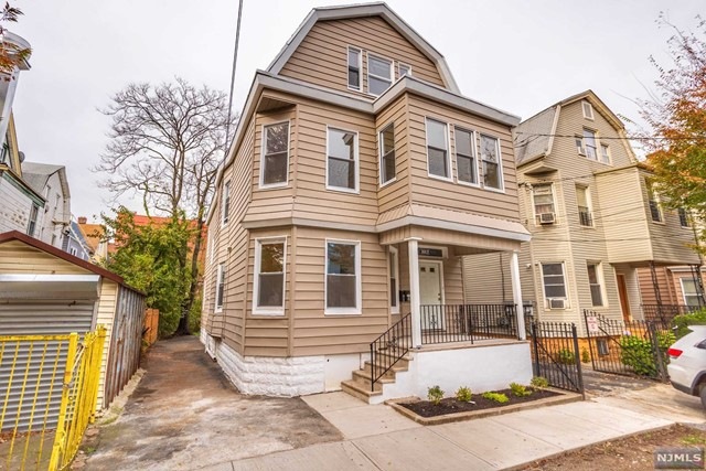 226 N 11th St, Newark, NJ 07107 - photo 1