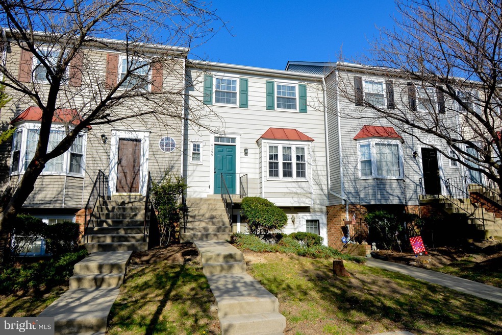 4199 Stockbridge Dr, Dumfries, VA 22025 - photo 1