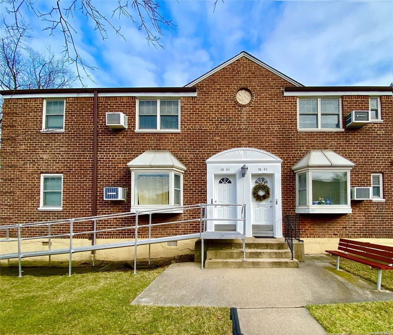 58-43 251st St unit 1Fl-77, Little Neck, NY 11362 - photo 1