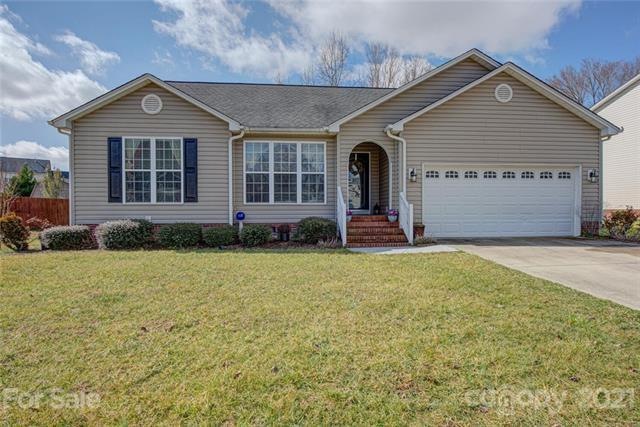 4037 Hereford Ln, Dallas, NC 28034 - photo 1