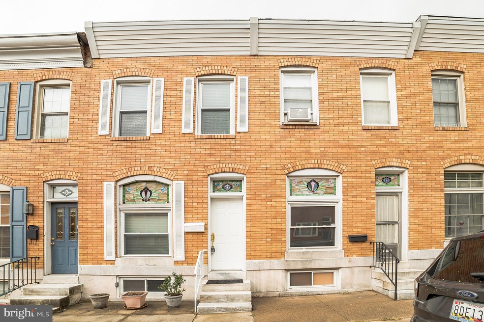 738 S Curley St, Baltimore, MD 21224 - photo 1