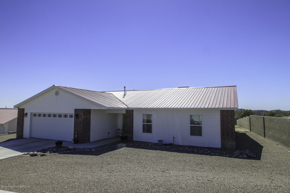 1322 Plum Tree Cir, Bloomfield, NM 87413 - photo 1