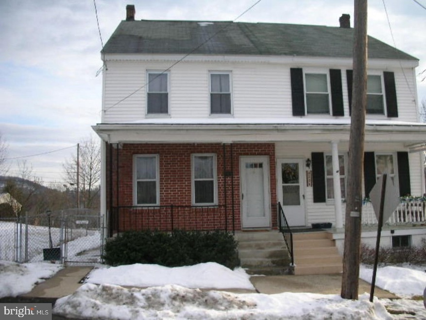 308 Walnut St, Lehighton, PA 18235 - photo 1