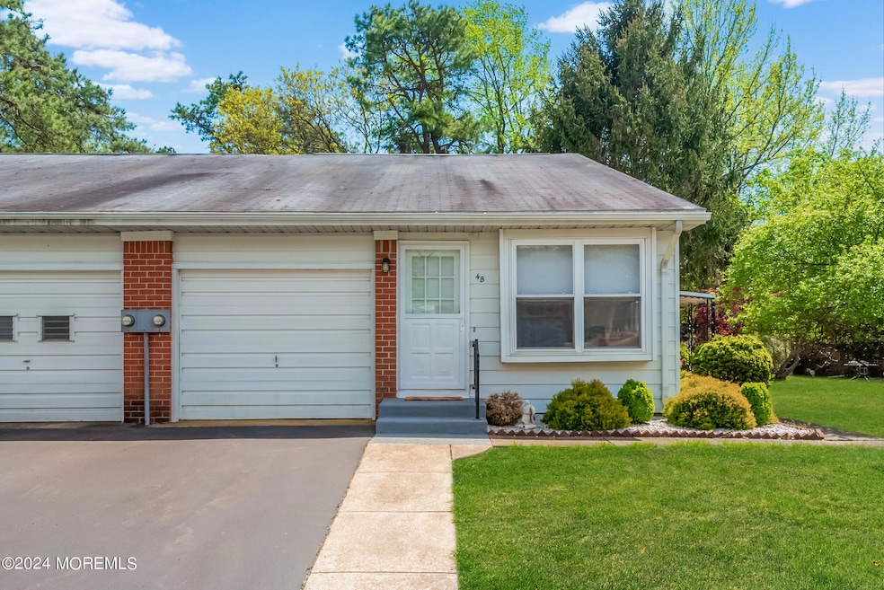 4b Independence Pkwy, Whiting, NJ 08759 - photo 1