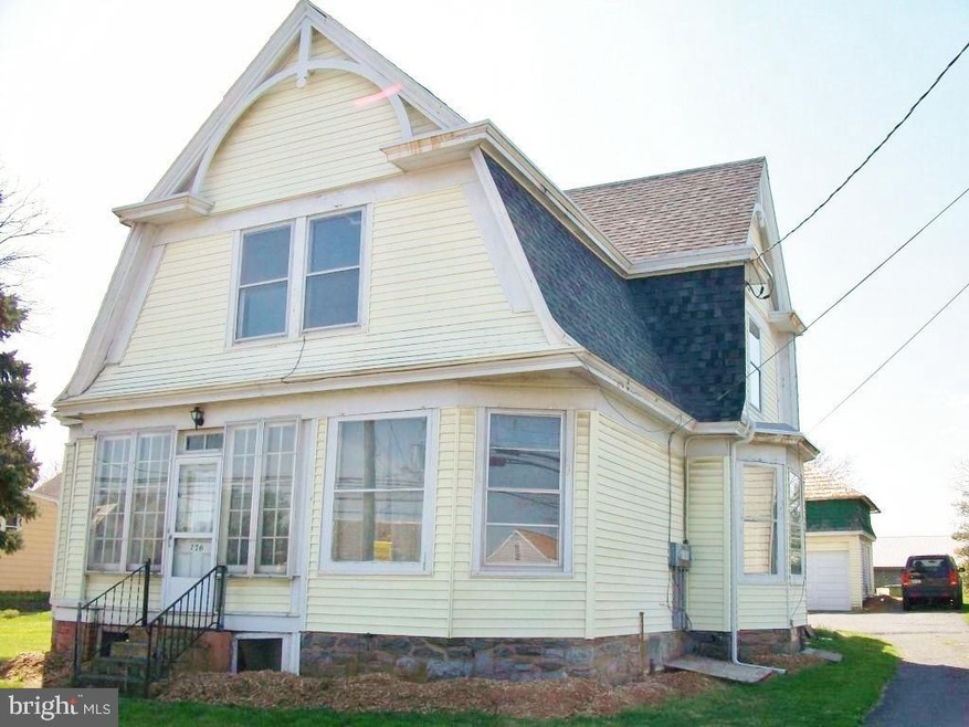 176 W Main St, Leola, PA 17540 - photo 1