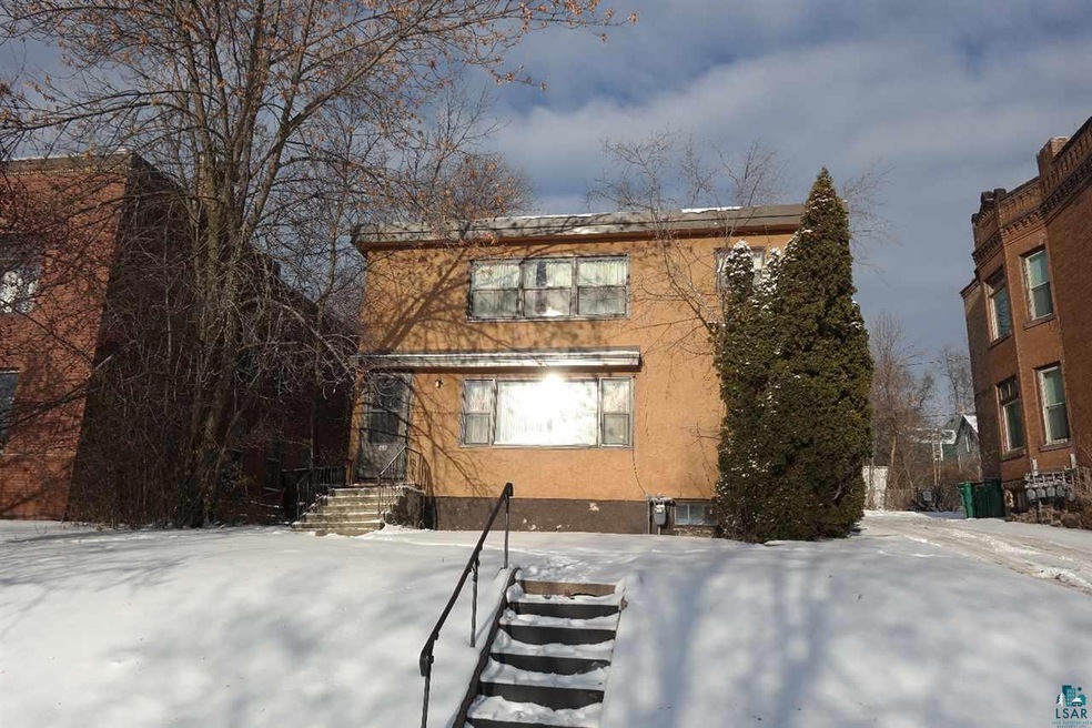 1815 Jefferson St, Duluth, MN 55812 - photo 1