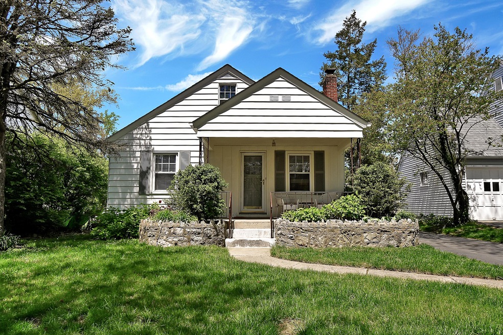 488 Fallis Road-2
