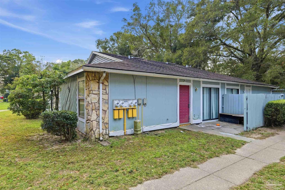 6831 Tiki Ln, Pensacola, FL 32503 - photo 1