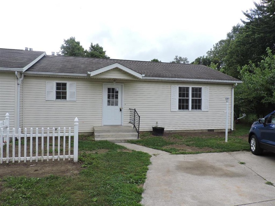 309 N Morgan St unit . C, Mentone, IN 46539 - photo 1