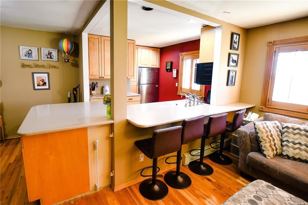 2417 Union Blvd unit 1B, Islip, NY 11751 - photo 1