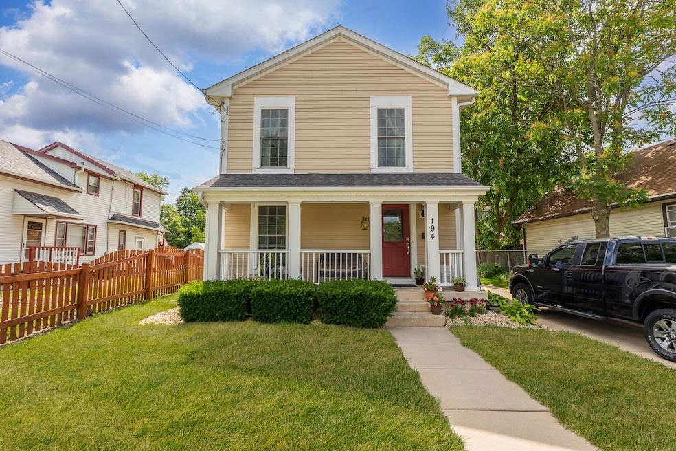 194 N Smith St, Aurora, IL 60505 - photo 1