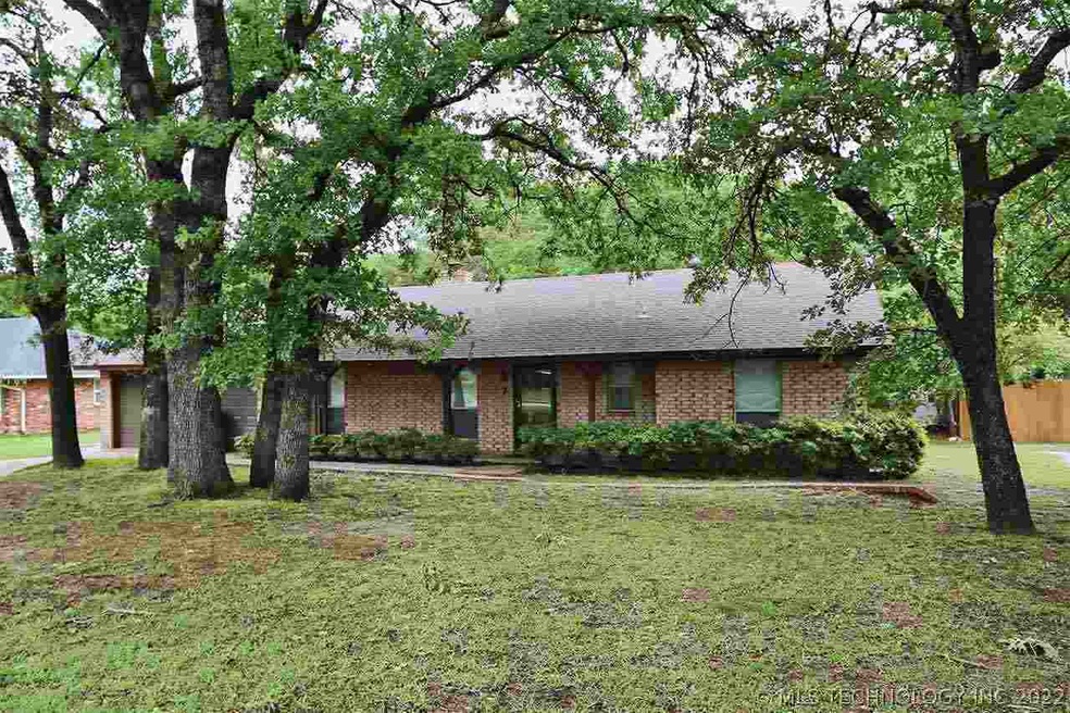 7 Eastwood Cir, Ardmore, OK 73401 - photo 1