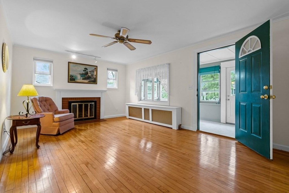 11 Cardinal Rd, Danvers, MA 01923 - photo 1