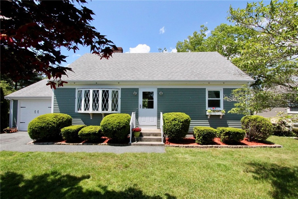 1 Francisco Dr, Middletown, RI 02842 - photo 1