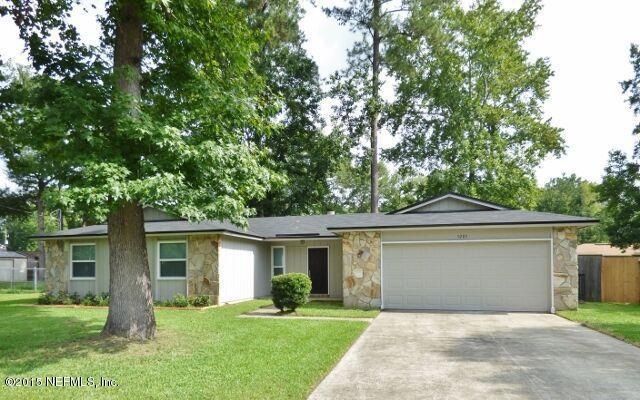 5285 Coronet Dr, Jacksonville, FL 32205 - photo 1