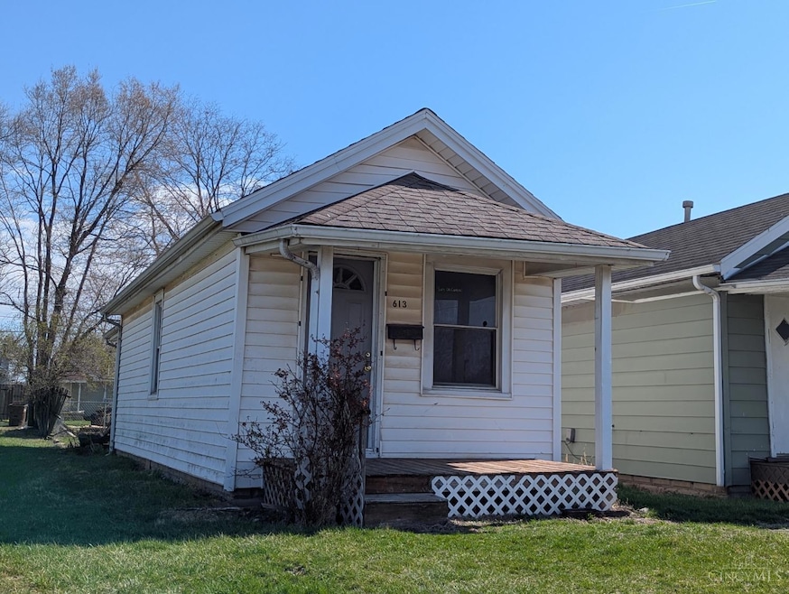 613 Auburn St, Middletown, OH 45042 - photo 1