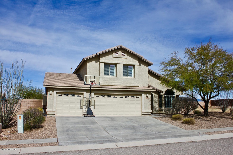596 W Willis Place
