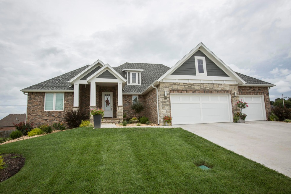875 E Edenmore Cir, Nixa, MO 65714 - photo 1
