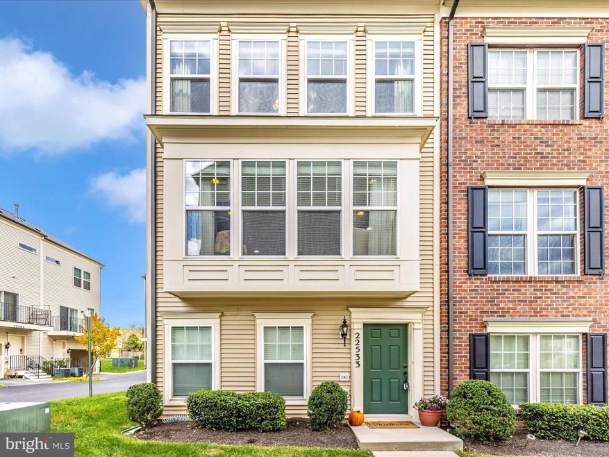 Under Contract $489,000