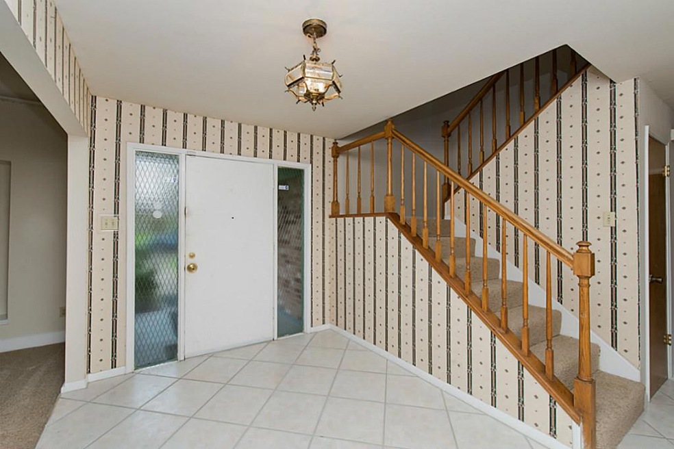 Large Foyer