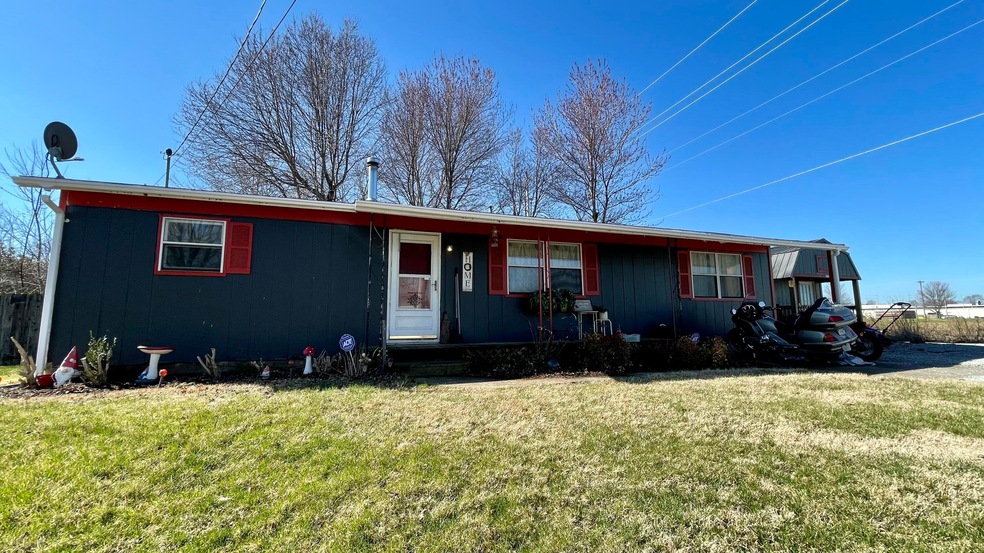 212 W Walnut St, Nixa, MO 65714 - photo 1