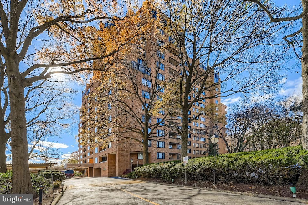 Harper House unit 1212, Baltimore, MD 21210 - photo 1