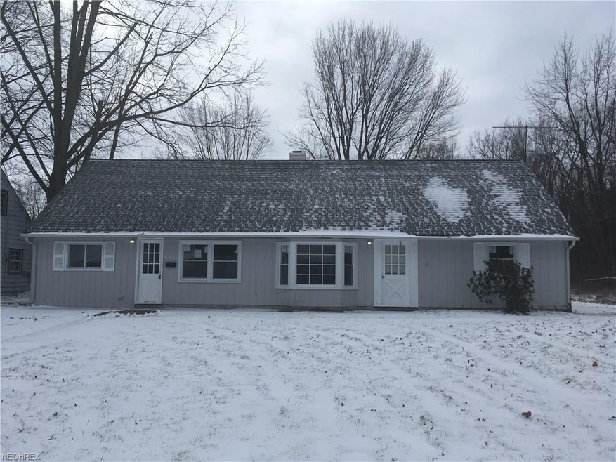 4840 Greenwood Dr, Sheffield Lake, OH 44054 - photo 1