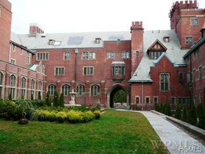 320 Chateau Rive unit 320, Peekskill, NY 10566 - photo 1