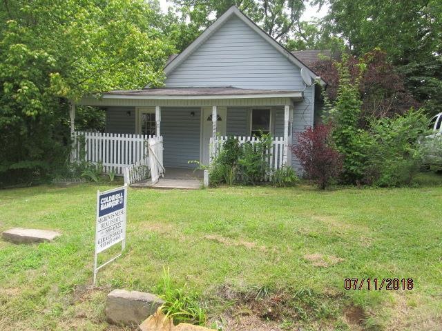 411 Oak St, Manchester, TN 37355 - photo 1