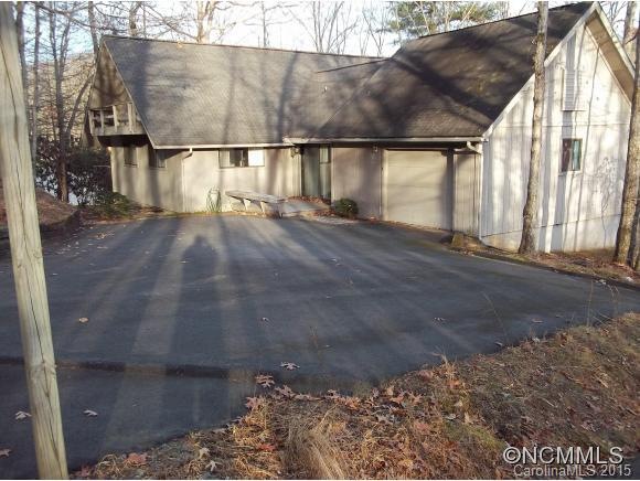 LAKE HOME WITH LEVEL DRIVEWAY
