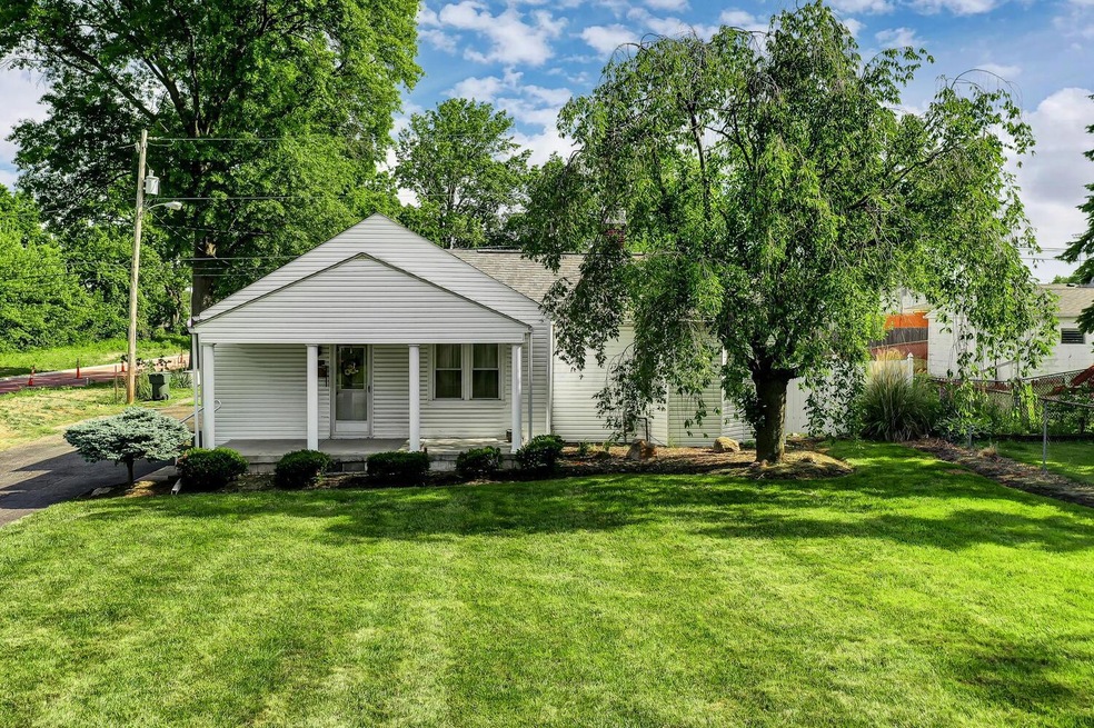 1616 Ferris Rd, Columbus, OH 43224 - photo 1